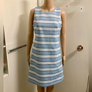 Tommy Hilfiger blue and white pattern dress size : 4
